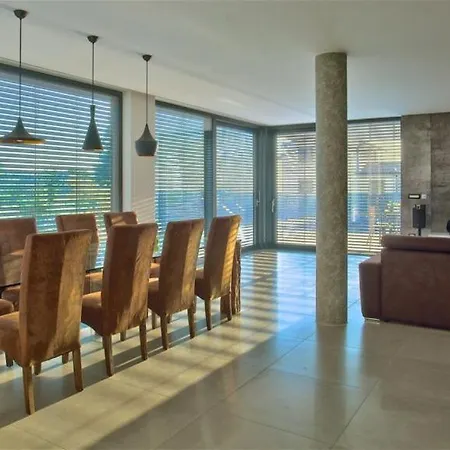 House In With Sea View, Terrace, Air Conditioning, Wi-fi * Višnjan