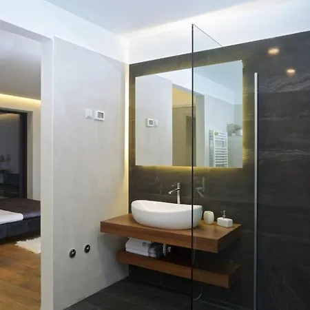 House In With Sea View, Terrace, Air Conditioning, Wi-fi * Višnjan